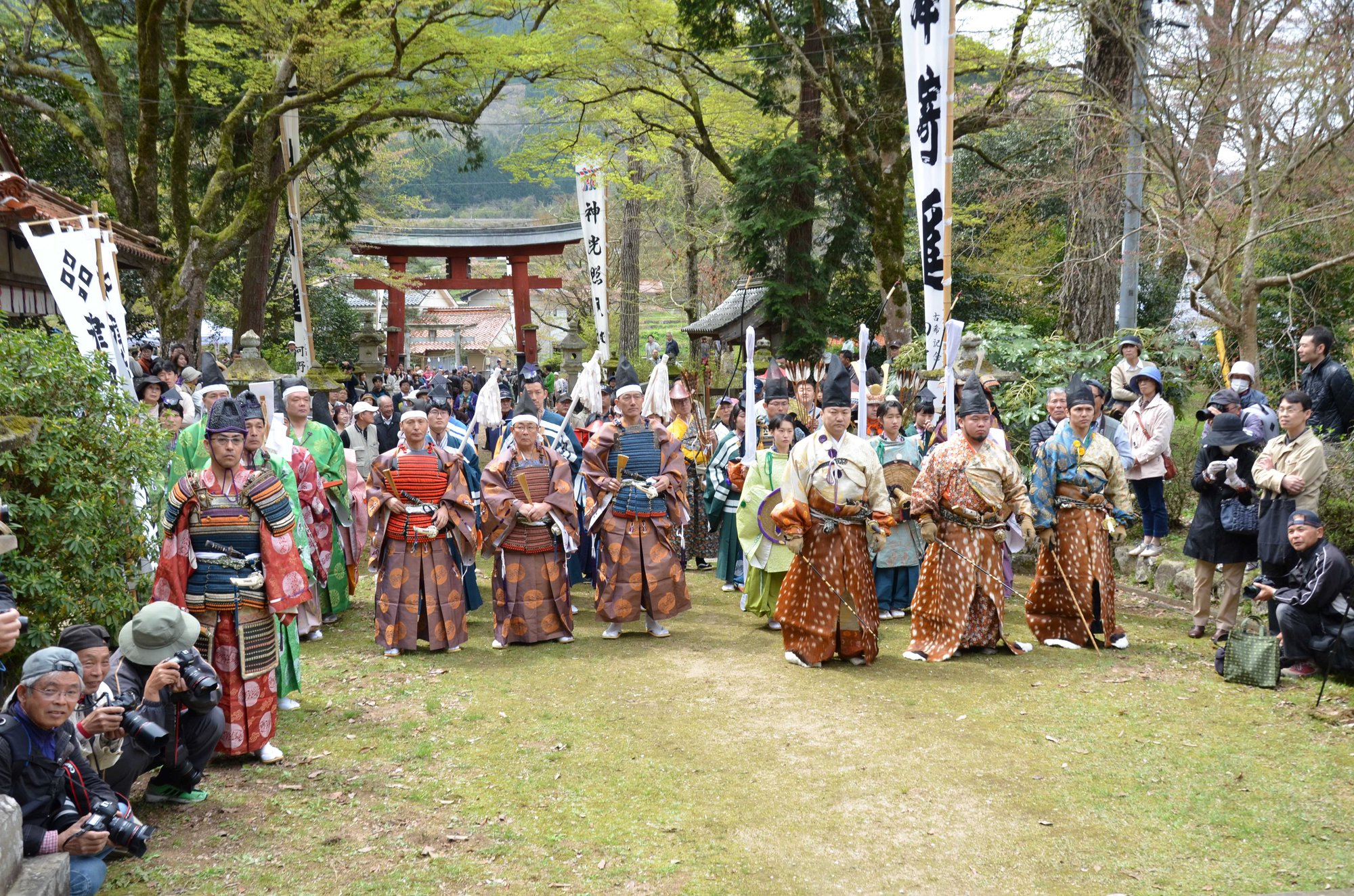 流鏑馬3 総奉行・流鏑馬射手ほか諸役 鎌倉時代絵巻の再現です 流鏑馬3 総奉行・流鏑馬射手ほか諸役 鎌倉時代絵巻の再現です