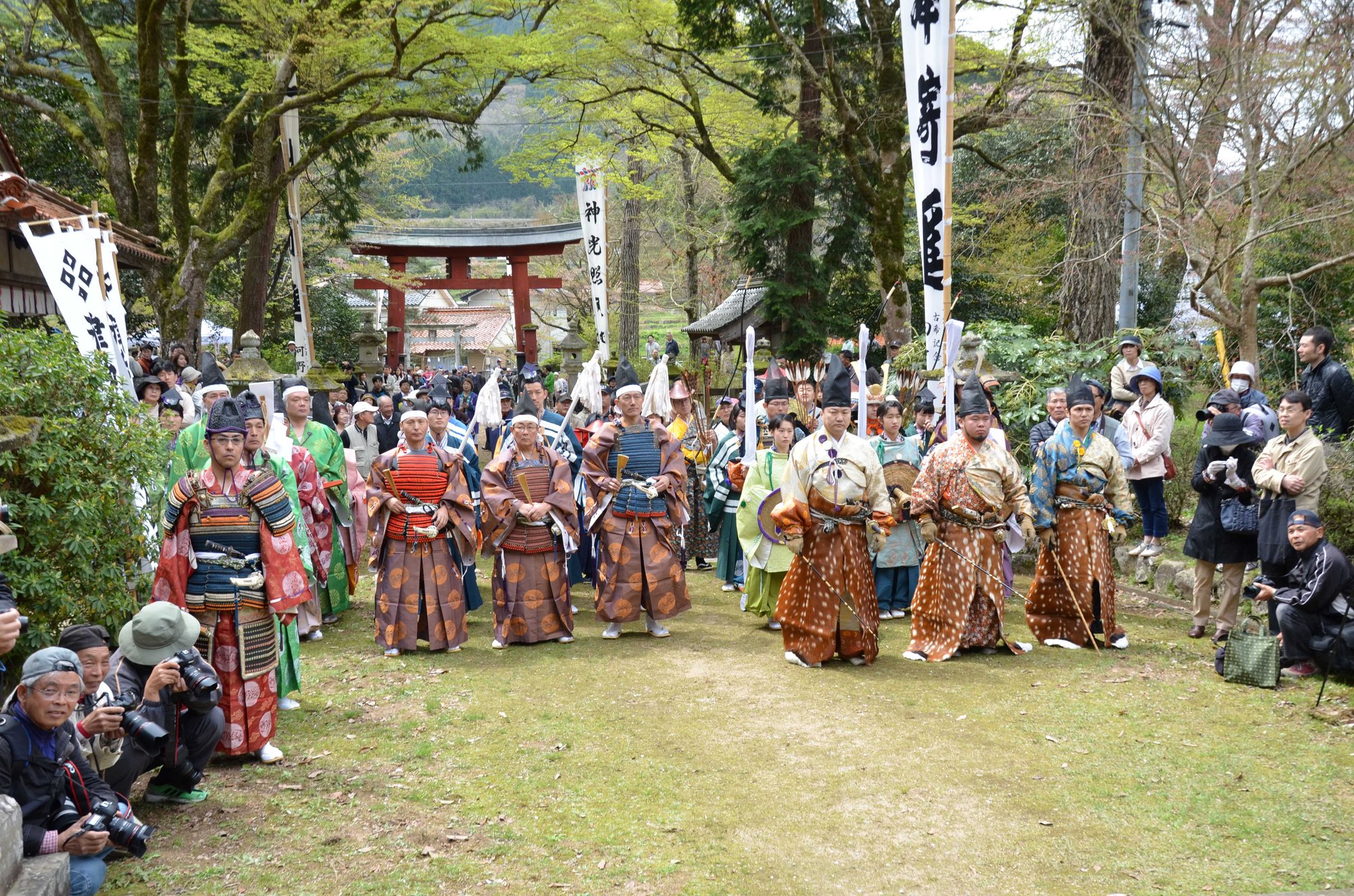 流鏑馬3 総奉行・流鏑馬射手ほか諸役 鎌倉時代絵巻の再現です