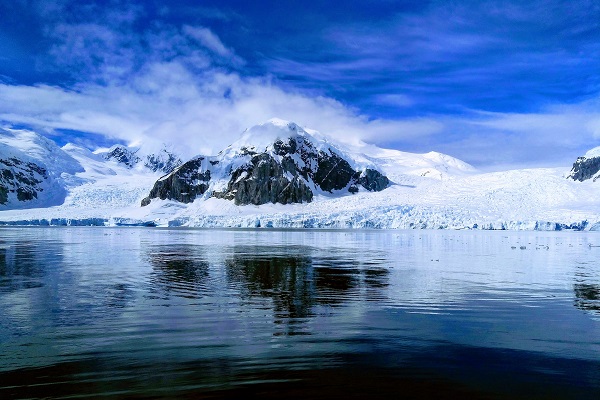 添乗員樋口／2018.01.23／手付かずの秘境、南極。そこには、全てを包み込むような時間が流れていました。